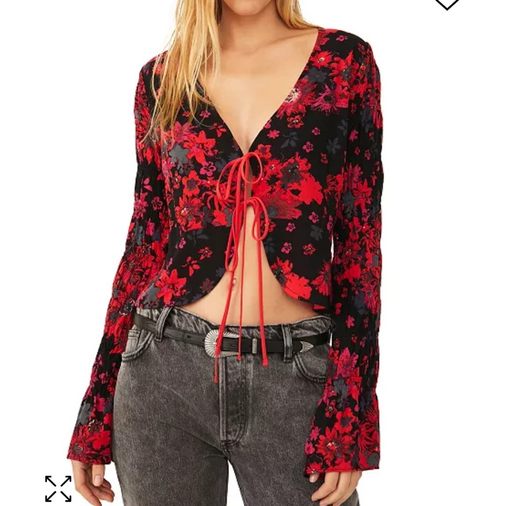 FREE PEOPLE
Venice Printed Cotton Top. Never worn. Boho chic